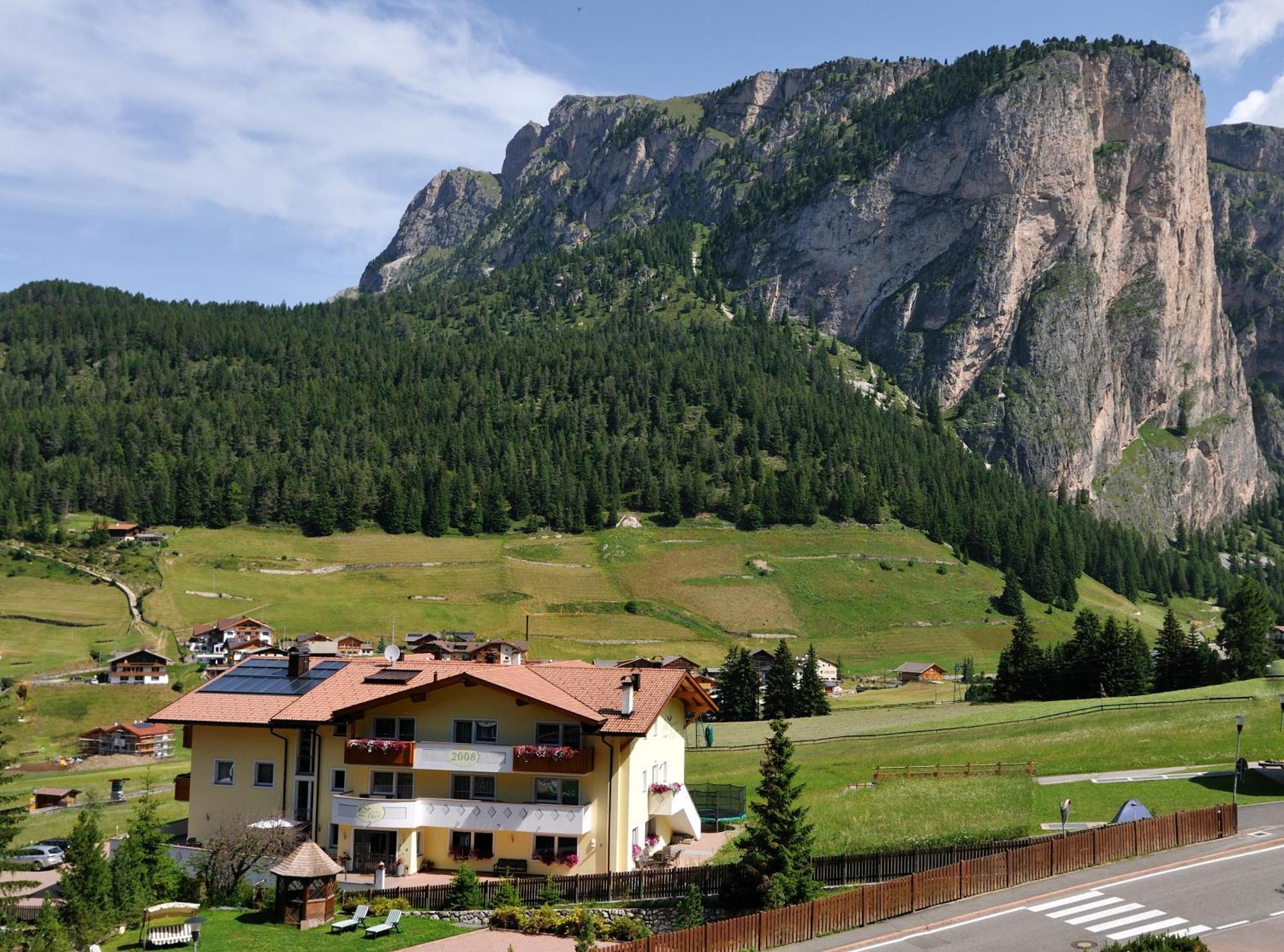 Garni Hotel Bel Vert Selva di Val Gardena Exterior photo