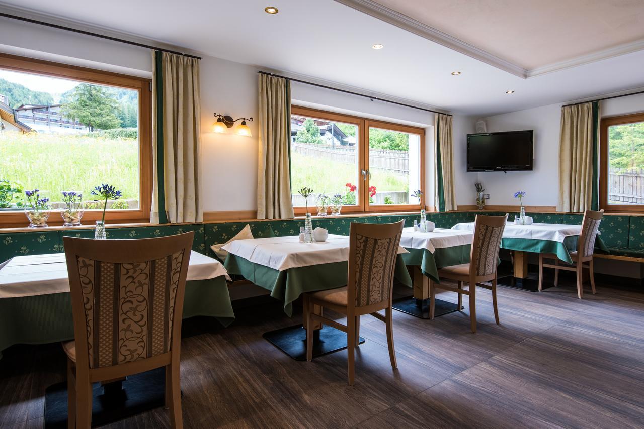 Garni Hotel Bel Vert Selva di Val Gardena Exterior photo